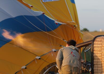 installation-montgolfieres-nuitonnes
