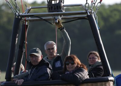 passagers-montgolfieres-nuitonnes